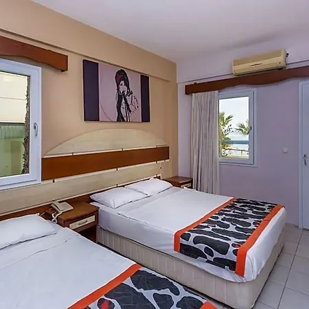 Moonlight Hotel 3*